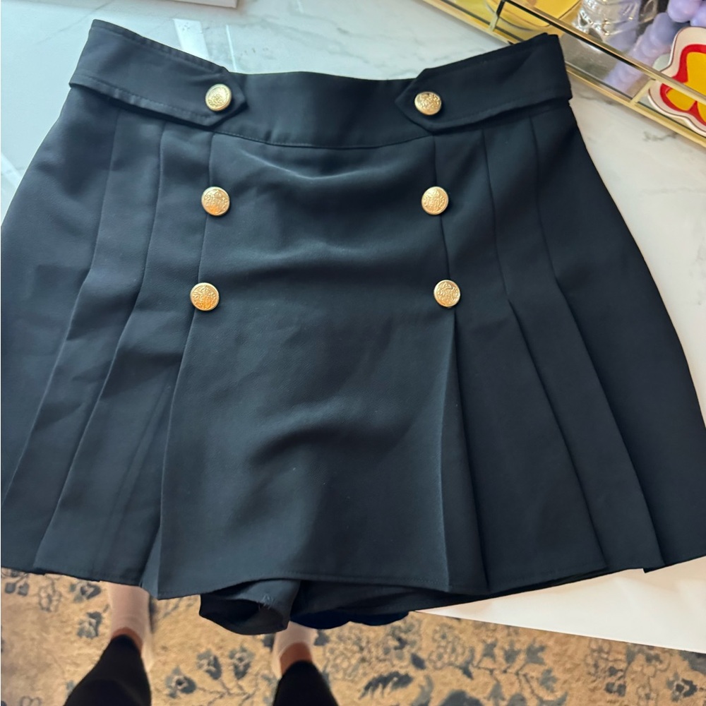 Mini skirt!